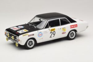 Opel Commodore A #29 J-L. Clarr / J-P. Peyroux Tour de France Automobile 1971 MCG 1:18 MCG18562R Pressofusione