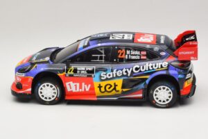 Ford Puma Rally1 #22 M. Sesks / R. Francis Rally Sweden 2025 IXO 1:18 18RMC240 Pressofusione — immagine 3 di 6