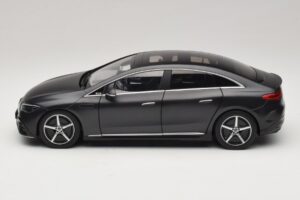Mercedes EQE V295 Graphite Grey Magno NZG 1:18 B66961108 Pressofusione — immagine 3 di 8