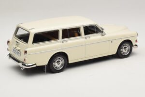 Volvo Amazon Station Wagon Pearl White Norev 1:18 188750 Pressofusione — immagine 2 di 6