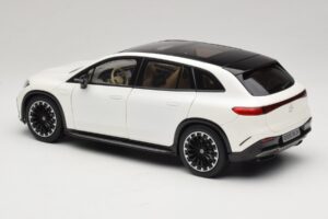 Mercedes EQS SUV X296 Manufaktur Diamond White NZG 1:18 B66960590 Pressofusione — immagine 7 di 8