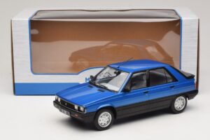 Renault 11 TXE Blue Metallic MCG 1:18 MCG18591 Pressofusione — immagine 6 di 6