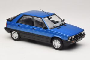 Renault 11 TXE Blue Metallic MCG 1:18 MCG18591 Pressofusione — immagine 4 di 6