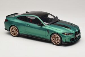 BMW M4 CS G82 Frozen Isle of Man Green GT Spirit 1:18 GT994 Resina — immagine 4 di 6