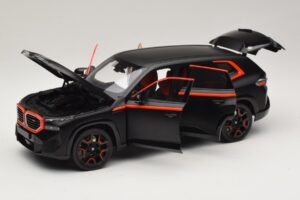 BMW XM G09 Matt Black Minichamps 1:18 110023301 Pressofusione — immagine 2 di 8