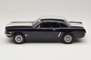 Ford Mustang Nightmist Blue Norev 1:18 182805 Pressofusione — immagine 3 di 6