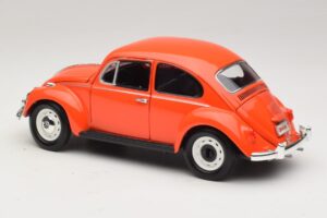 Volkswagen Beetle Arancione Gremlins Movie Greenlight 1:18 12985 Pressofusione — immagine 7 di 8