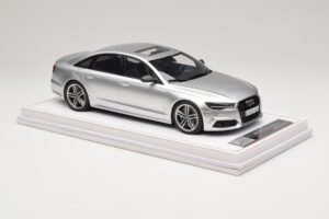 Audi S6 C7 Florett Silver Metallic IVY Merit 1:18 REMC038 Resina — immagine 4 di 7