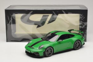 Porsche 911 992.2 GT3 Weissach Package Python Green GT Spirit 1:18 GT576 Resina — immagine 6 di 6