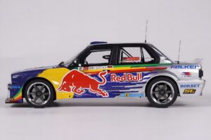 BMW E30 V8 #229 E. Hountondji Red Bull Driftbrothers Drift 2023 Blu Otto 1:18 OT486 Resina — immagine 3 di 5
