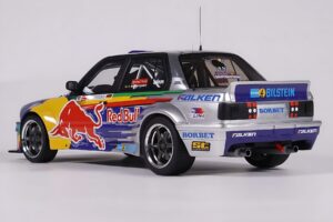 BMW E30 V8 #229 E. Hountondji Red Bull Driftbrothers Drift 2023 Blu Otto 1:18 OT486 Resina — immagine 5 di 5