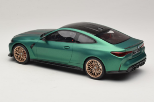 BMW M4 CS G82 Frozen Isle of Man Green GT Spirit 1:18 GT994 Resina — immagine 5 di 6