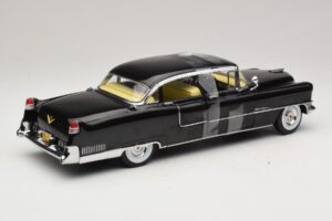 Cadillac Fleetwood Series 60 The Godfather Greenlight 1:18 12949 Pressofusione — immagine 2 di 6