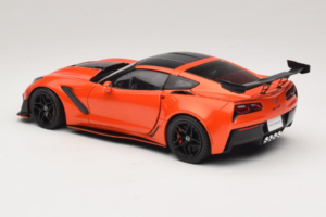 Chevrolet Corvette C7 ZR1 Rosso IXO 1:18 U18RDC001-FO Pressofusione — immagine 7 di 8
