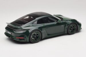 Porsche 911 992 Turbo S Brabus 900 Rocket R Mean Green GT Spirit 1:18 GT959 Resina — immagine 2 di 6