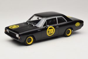 Opel Rekord C #201 Black Widow MCG 1:18 MCG18560 Pressofusione