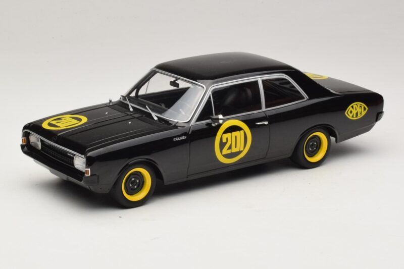 Opel Rekord C #201 Black Widow MCG 1:18 MCG18560 Pressofusione