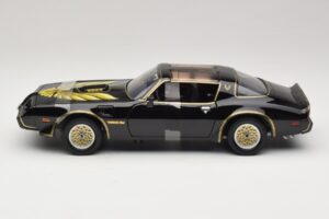 Pontiac Firebird Trans Am Kill Bill Movie Greenlight 1:18 12951 Pressofusione — immagine 3 di 6