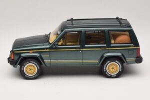 Jeep Cherokee XJ Limited Hunter Green Otto 1:18 OT1204 Resina — immagine 3 di 6