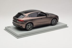 Maserati Grecale Bronzo BBR 1:18 P18220FMAS Resina — immagine 3 di 7