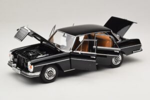Mercedes 280 SE W108 Nero Norev 1:18 183360 Pressofusione — immagine 2 di 8