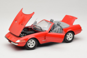 Ferrari 365 GTS/4 Spider Rosso Techno Giodi 1:18 40028-P1 Pressofusione — immagine 2 di 8