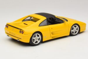 Ferrari F355 Spider Giallo con Tetto Nero UT Models 1:18 180074030-P4 Pressofusione — immagine 3 di 8