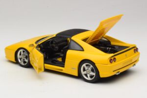Ferrari F355 Spider Giallo con Tetto Nero UT Models 1:18 180074030-P4 Pressofusione — immagine 5 di 8
