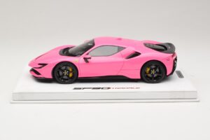 Ferrari SF90 Pack Fiorano Lucido Qatar Pink BBR 1:18 RACELINE137 Resina — immagine 3 di 7
