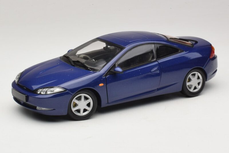Ford Cougar Blu Action 1:18 ACTION001 Pressofusione