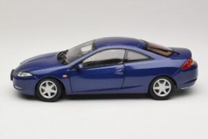 Ford Cougar Blu Action 1:18 ACTION001 Pressofusione — immagine 4 di 8