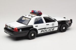 Ford Crown Victoria Police Interceptor The Hangover Movie Greenlight 1:18 12911 Pressofusione — immagine 2 di 6
