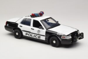 Ford Crown Victoria Police Interceptor The Hangover Movie Greenlight 1:18 12911 Pressofusione — immagine 4 di 6
