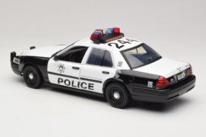 Ford Crown Victoria Police Interceptor The Hangover Movie Greenlight 1:18 12911 Pressofusione — immagine 5 di 6