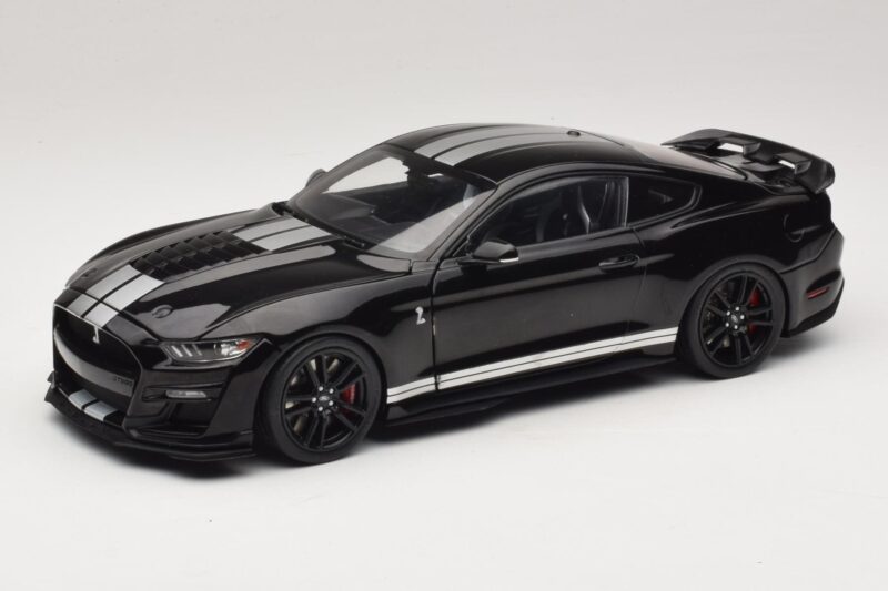 Ford Mustang Shelby GT500 S550 Nero IXO 1:18 U18RDC002-FO Pressofusione