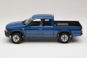 Ford Ranger Super Cab Blu Action 1:18 ACTION002 Pressofusione — immagine 4 di 8