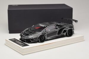 Lamborghini Aventador Liberty Walk TRON Nero Brillante JUC 1:18 J32-14 Resina — immagine 7 di 7
