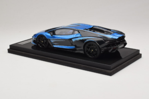 Lamborghini Revuelto Blue Black IVY Merit 1:18 REMC040 Resina — immagine 5 di 7