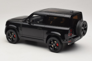Land Rover Defender 90 L663 P400 X-Dynamic HSE Santorini Black GT Spirit 1:18 GT992 Resina — immagine 5 di 6