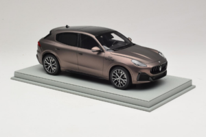 Maserati Grecale Bronzo BBR 1:18 P18220FMAS Resina — immagine 4 di 7