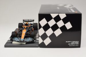 McLaren MCL36 #4 L. Norris Abu Dhabi GP 2022 Minichamps 1:18 537224004 Resina — immagine 7 di 7