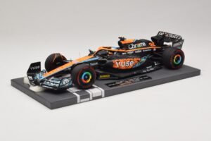 McLaren MCL36 O. Piastri Abu Dhabi Test 2022 Minichamps 1:18 McLaren MCL36 O. Piastri Abu Dhabi Test 2022 Minichamps 1:18 537221828 Resina