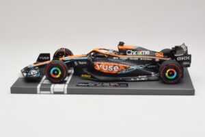 McLaren MCL36 O. Piastri Abu Dhabi Test 2022 Minichamps 1:18 537221828 Resina — immagine 3 di 7