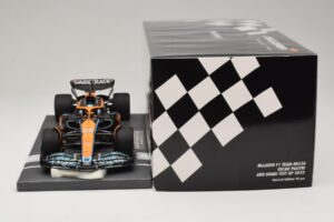 McLaren MCL36 O. Piastri Abu Dhabi Test 2022 Minichamps 1:18 537221828 Resina — immagine 6 di 7