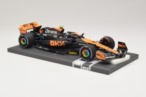McLaren MCL60 #4 L. Norris 2nd Place Singapore GP 2023 Minichamps 1:18 537233404 Resina — immagine 4 di 7