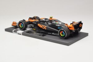 McLaren MCL60 #4 L. Norris 2nd Place Singapore GP 2023 Minichamps 1:18 537233404 Resina — immagine 5 di 7