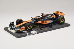 McLaren MCL60 #81 O. Piastri Hungarian GP 2023 Minichamps 1:18 McLaren MCL60 #81 O. Piastri Hungarian GP 2023 Minichamps 1:18 537233081 Resina
