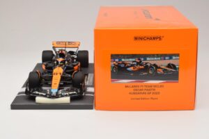McLaren MCL60 #81 O. Piastri Hungarian GP 2023 Minichamps 1:18 537233081 Resina — immagine 6 di 7