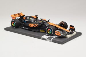 McLaren MCL60 #81 O. Piastri Japanese GP 2023 Minichamps 1:18 537233581 Resina — immagine 4 di 7