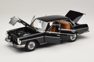 Mercedes 280 SE W108 Nero Norev 1:18 183360 Pressofusione — immagine 2 di 8